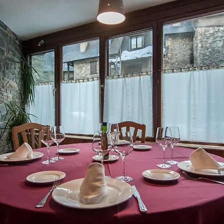 Vilagaros Otel Garós