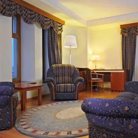 Vilagaros Otel Garós