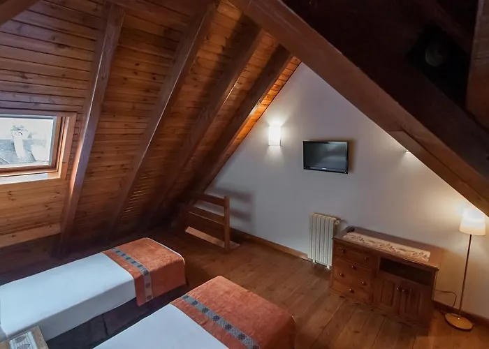 Hotel Vilagaros Garós